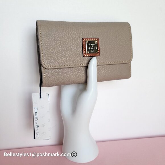 DOONEY & BOURKE Pebbled Grain Leather Medium Flap Wallet with ID Window- Taupe - Picture 2 of 16